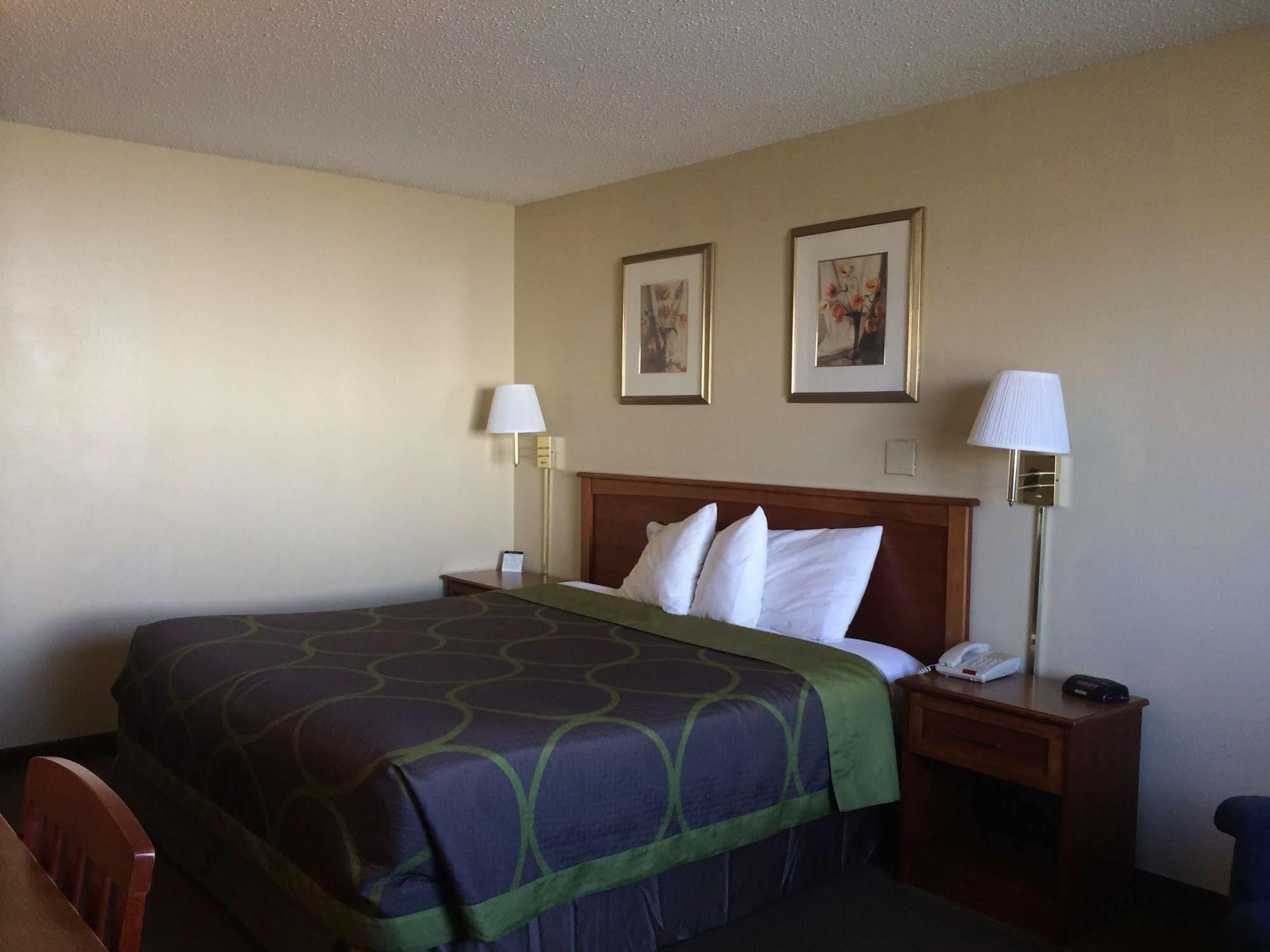 Hotel Super 8 By Wyndham Liberal Ks Exterior foto